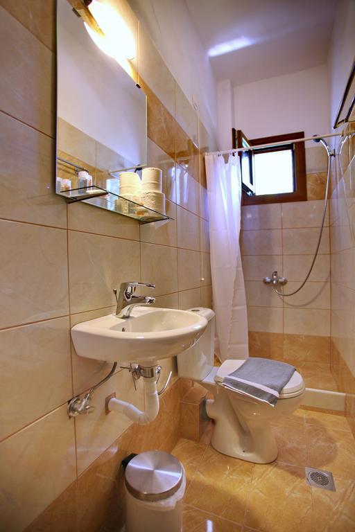 Aktaion Guest Rooms Skopelos Pokoj fotografie